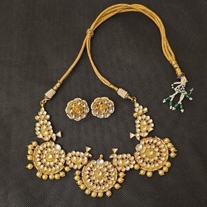 NEW Gold Plated Pearl White Kundan 3pc Earring Necklace Set Pakistani Indian